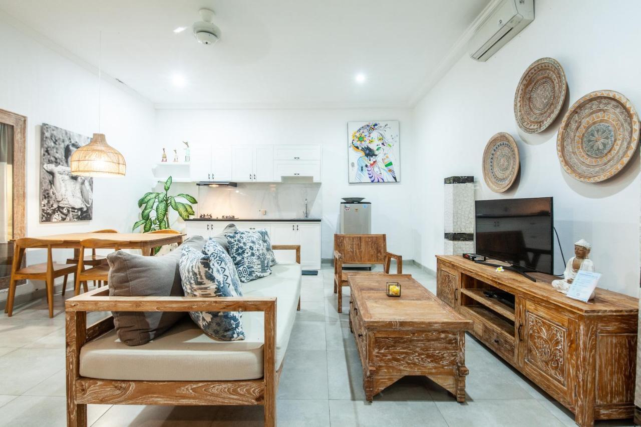 Ambermoon Villas Семиняк Екстериор снимка