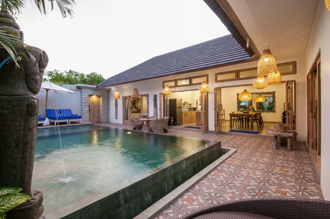 Ambermoon Villas Семиняк Екстериор снимка
