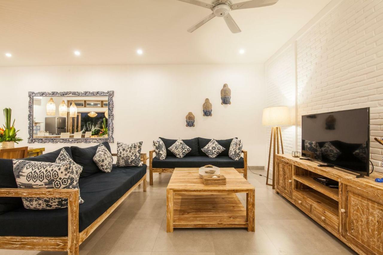 Ambermoon Villas Семиняк Екстериор снимка